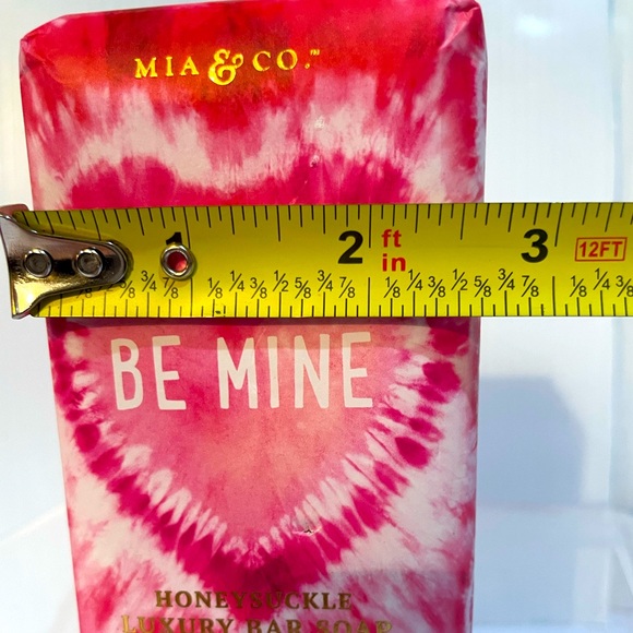 NWT Mia & Co Valentine 💘 Honeysuckle Luxury Bar Soap Shea Butter Large 10.58 Oz - Picture 9 of 13